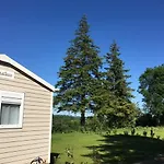 Domaine Du Blanc Pignon Parque de Campismo 2*