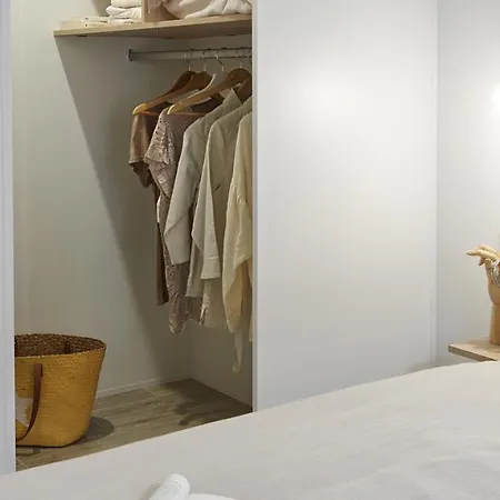 Domaine Du Blanc Pignon Camping 2*