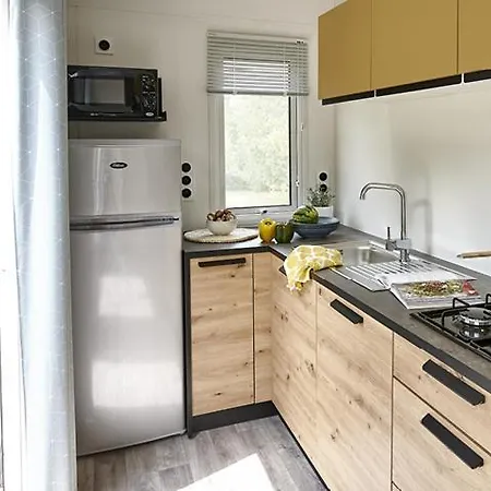 Camping Domaine Du Blanc Pignon La Calotterie