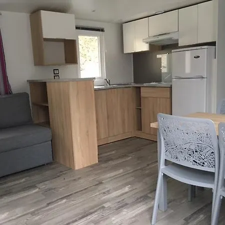 Domaine Du Blanc Pignon Camping