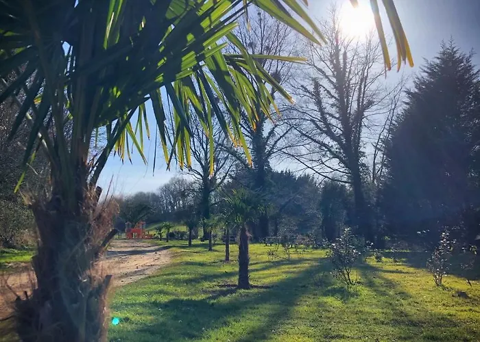 Domaine Du Blanc Pignon 2* La Calotterie