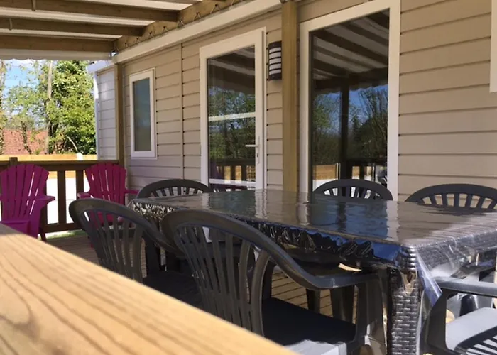 Domaine Du Blanc Pignon 2* La Calotterie