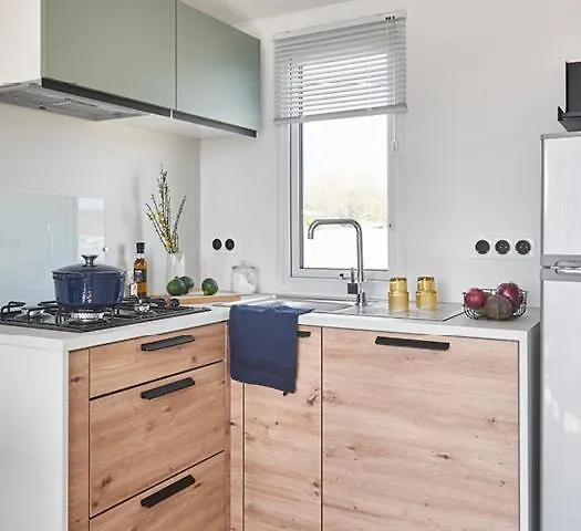 Camping Domaine Du Blanc Pignon