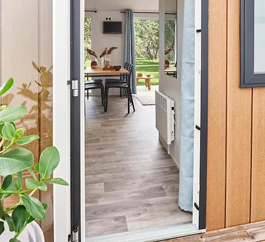 Domaine Du Blanc Pignon Camping La Calotterie