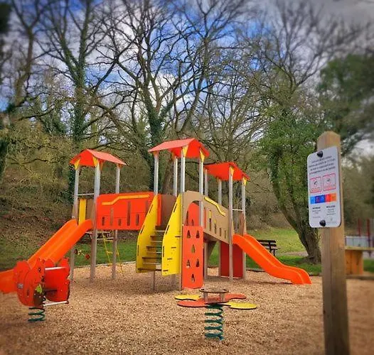 Domaine Du Blanc Pignon Camping La Calotterie