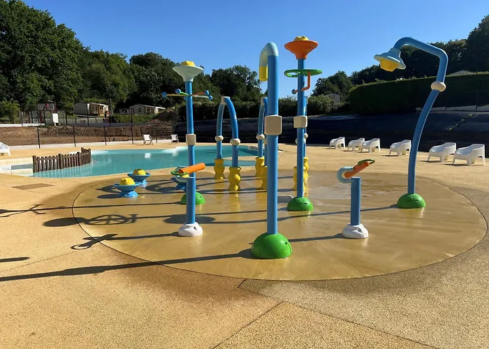 Domaine Du Blanc Pignon 2* La Calotterie