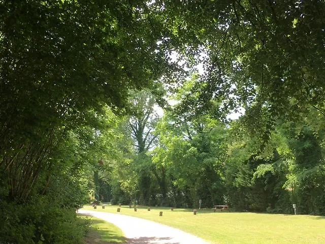 Camping Domaine Du Blanc Pignon La Calotterie