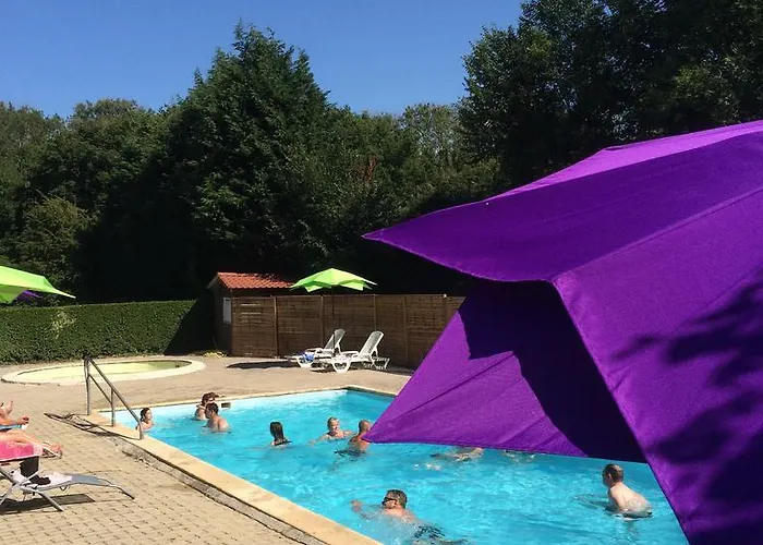 Domaine Du Blanc Pignon 2* La Calotterie