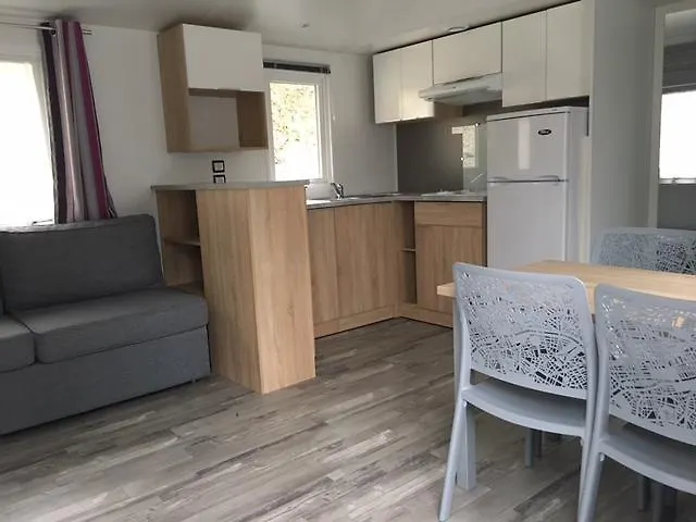 Domaine Du Blanc Pignon Camping