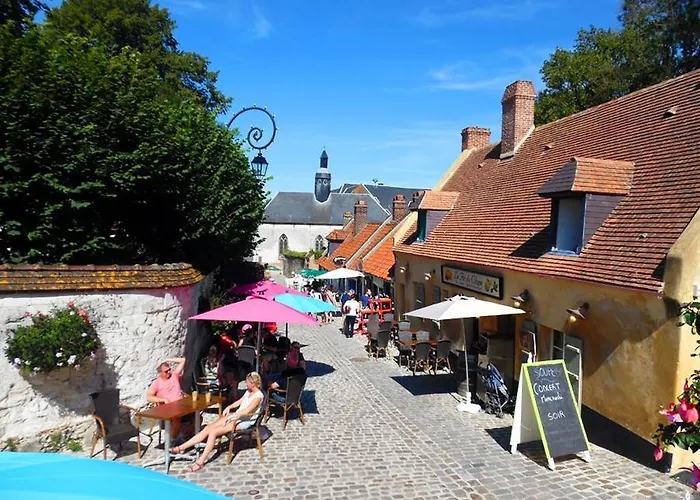 Domaine Du Blanc Pignon Camping 2*